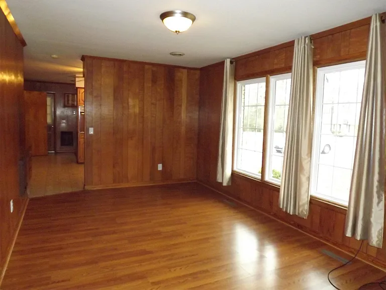 1604 Belmont Ct — Photo 7