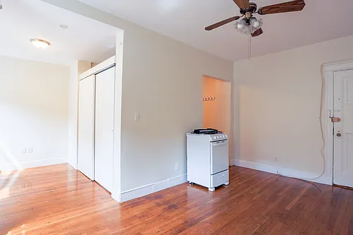 58 Queensberry St #15 Photo 1
