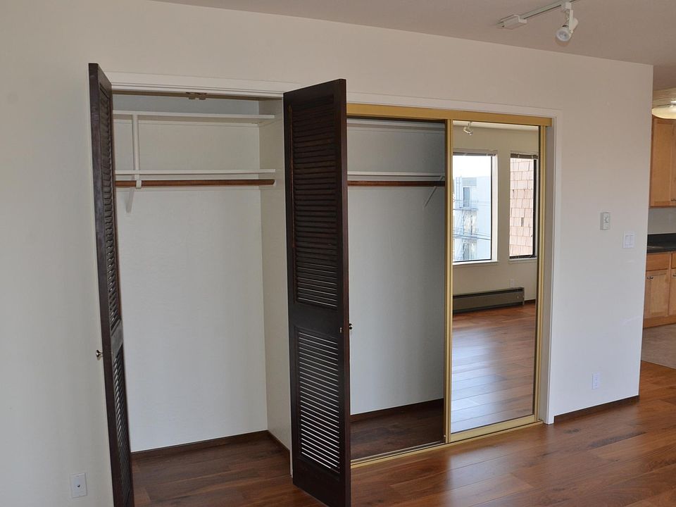 1st image of 303-295 12th Ave #303