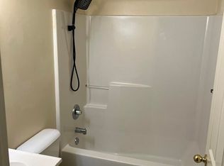 1297 N Main St APT C, Hendersonville, NC 28792
