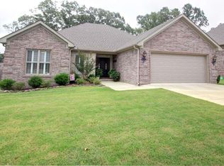 932 Millers Glen Dr, Sherwood, AR 72120