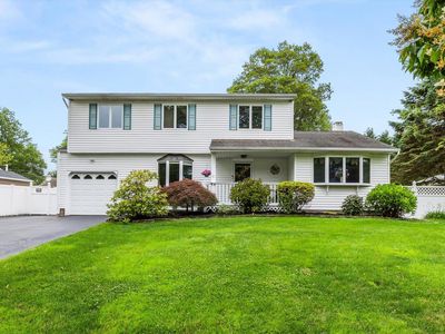 16 Stanwich Road, Smithtown, NY, 11787