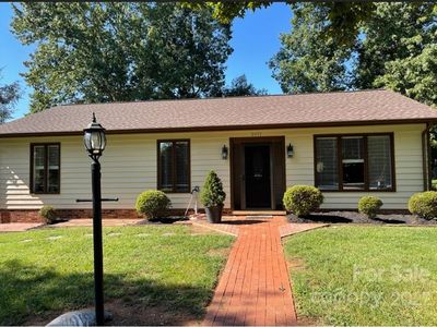 2071 19th Street Ct NE, Hickory, NC, 28601
