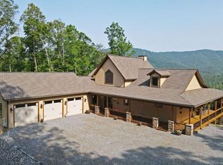 86 Moonshine Rdg, Hayesville, NC 28904