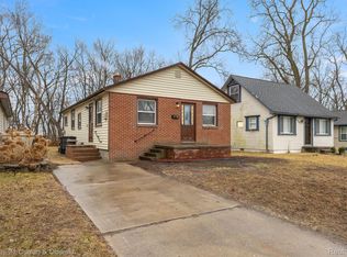 7157 Cherokee St, Taylor, MI 48180