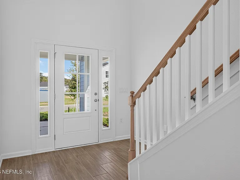 269 Bluegrass Way — Photo 7