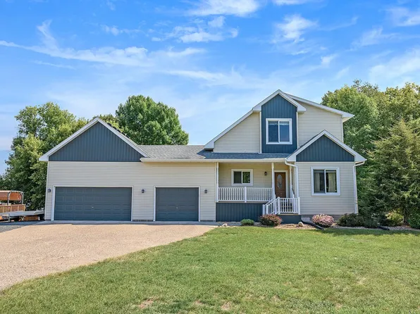 28307 Lakeside Ln, Lindstrom, MN 55045