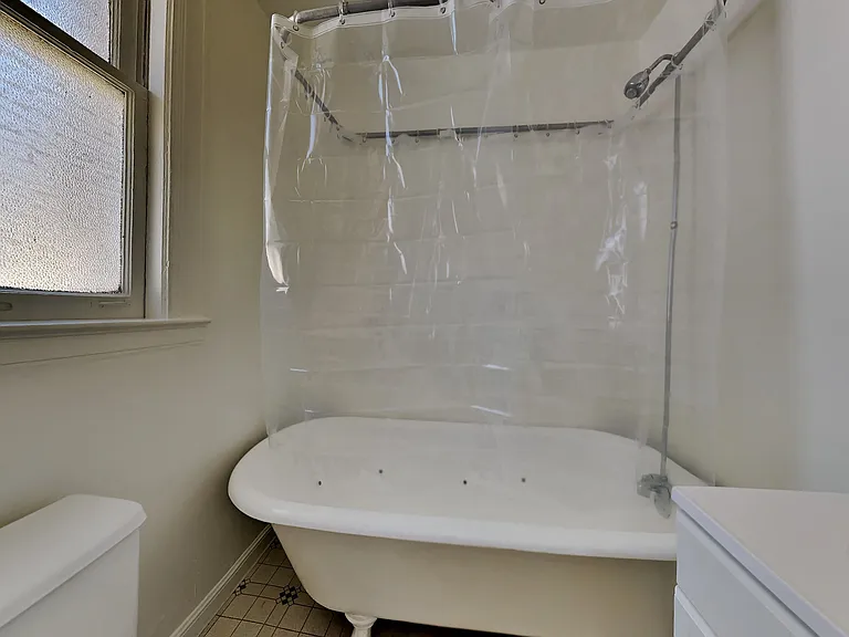 146 McAllister St — Photo 31