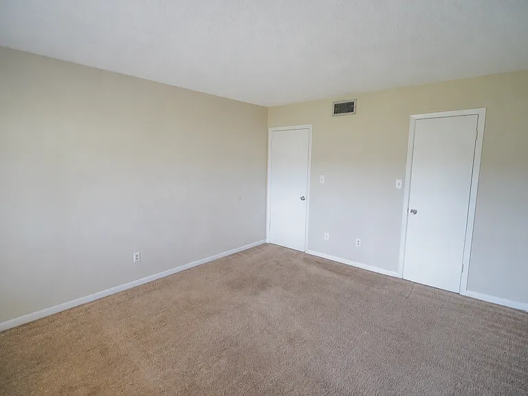 2325 W Pensacola St #223 — Photo 15
