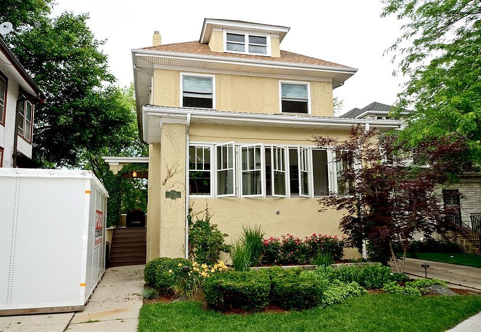 1st image of 7516 N Rogers Ave