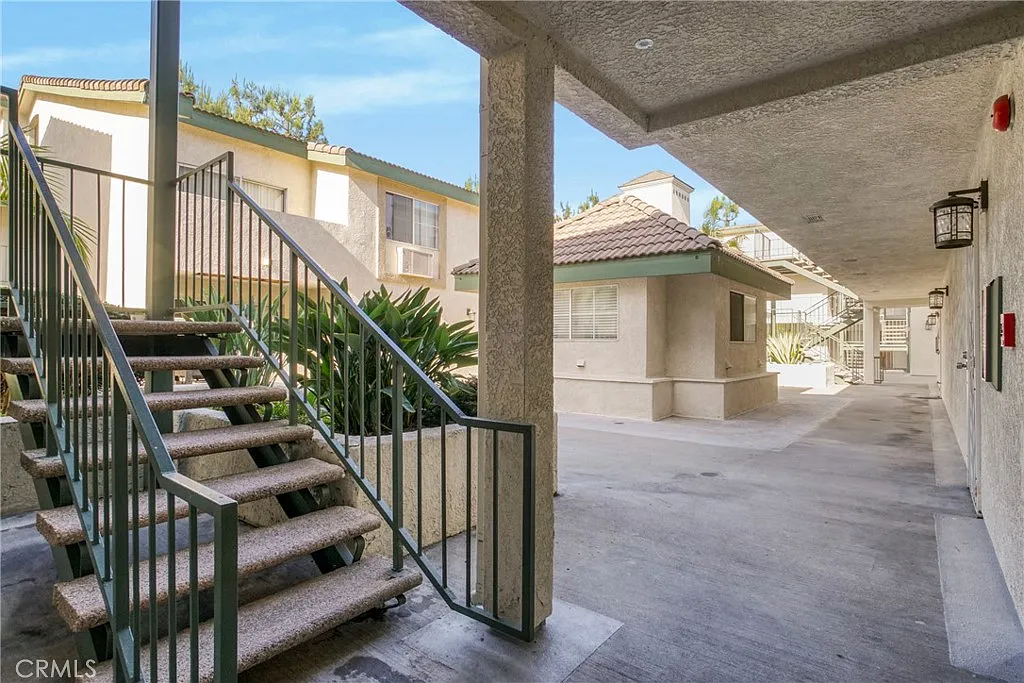 1 bed, 630 sqft, $1,900 — Photo 4