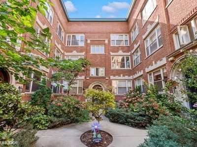 4640 N Racine Ave APT 3, Chicago, IL, 60640
