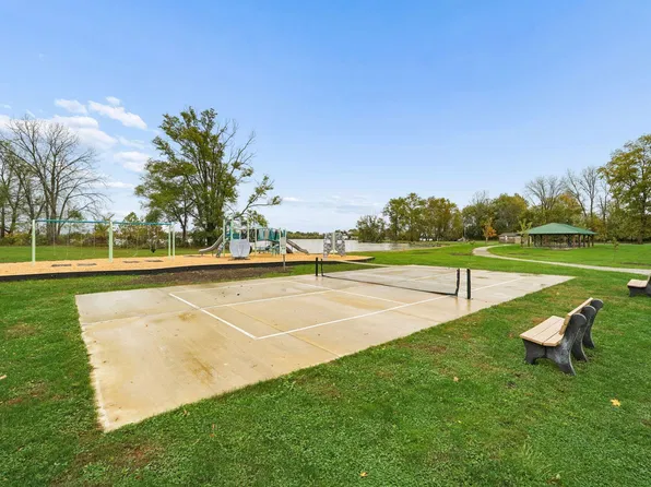 5102 Fairfield Beach Rd NE, Thornville, OH 43076