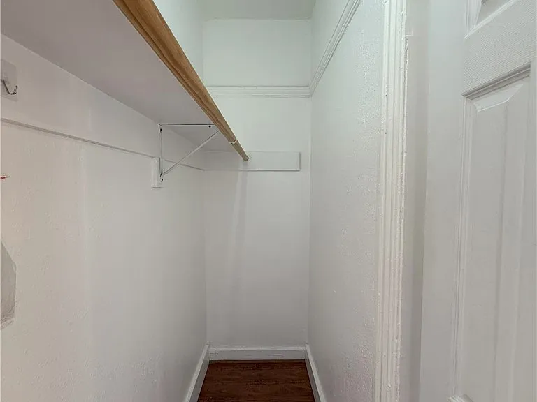 1946 New England St #1/2 — Photo 10