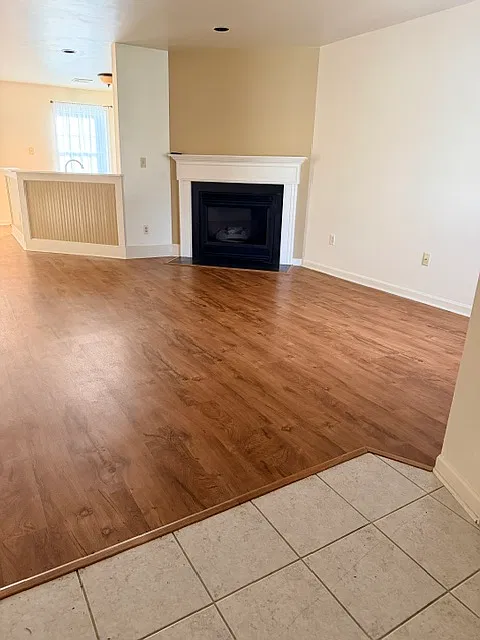 2 bed, 2.5 bath, 1328 sqft, $1,750 — Photo 3