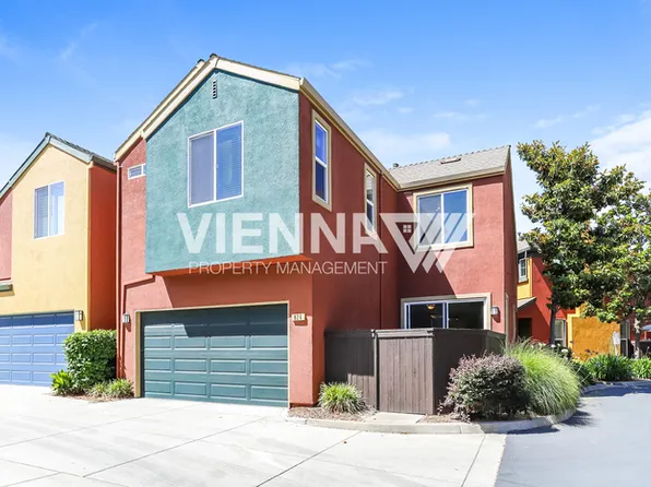 824 Gold Ln, West Sacramento, CA 95691