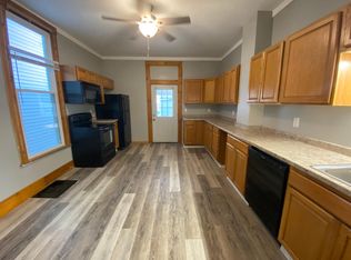 1185 Walnut St, Dubuque, IA 52001