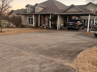 506 NE H St, Stigler, OK 74462