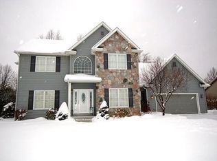 2004 Celestial Dr NE, Warren, OH 44484