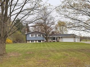 687 W Saginaw Rd, Mayville, MI 48744