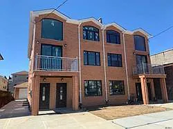 Building Photo - 4616 162nd St #2