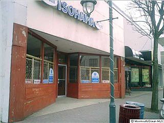 3rd image of 514 Arnold Ave