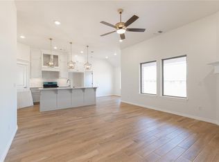 3017 Crossover Ct, Oklahoma City, OK 73160