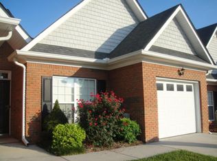 1005 Grey Oaks Ln, Chattanooga, TN 37421