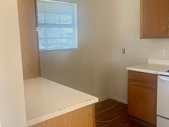 3rd image of 1527 Villa Del Luna