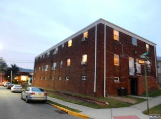 300 Henry St APT 4, Fairview, NJ 07022