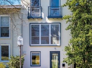 11436 Orchard Ln, Reston, VA 20190