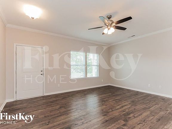 4th image of 3815 Streamside Dr