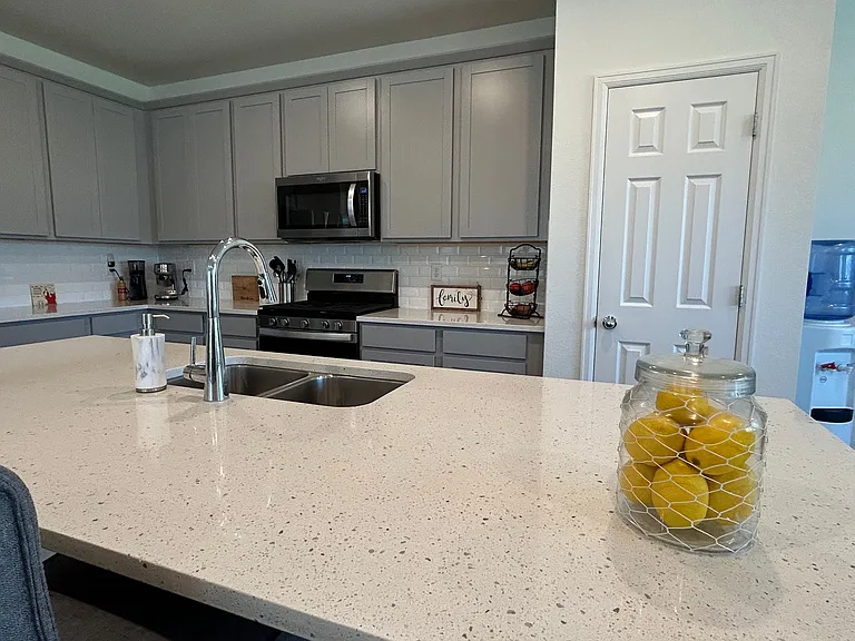 17415 Pacific Peak Cir — Photo 4