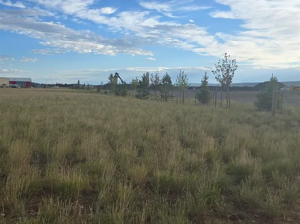 Knife Rvr Knife Rvr Bus Park L #B-1-3, Laramie, WY 82070