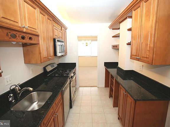 3rd image of 4515 Willard Ave APT 2315S