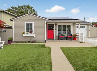 230 Sinex Ave, Pacific Grove, CA 93950