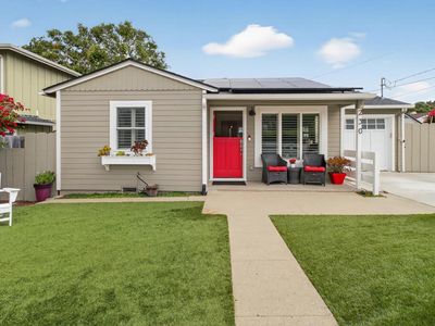 230 Sinex Ave, Pacific Grove, CA, 93950