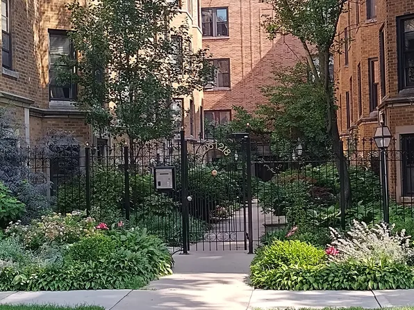 1216 W Jarvis Ave APT G, Chicago, IL 60626