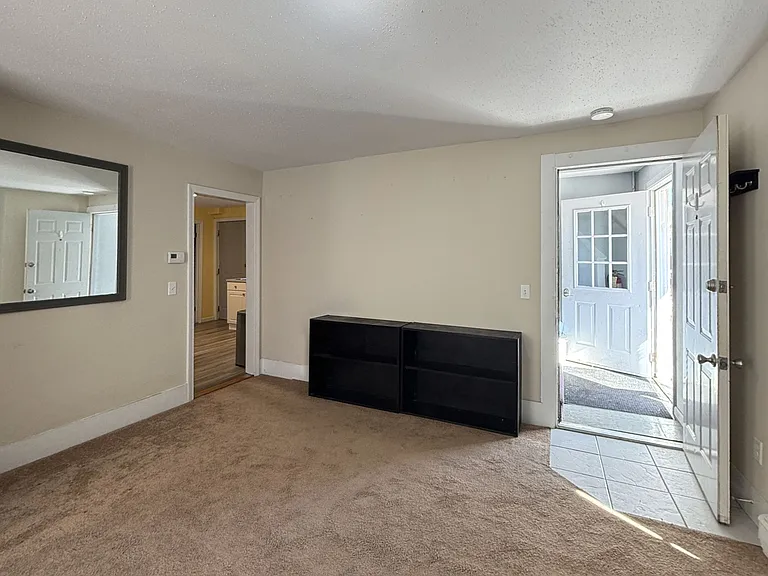 18 Fisher St #1 — Photo 5