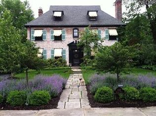 2341 Roxboro Rd, Cleveland Heights, OH 44106
