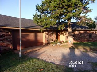 7702 N Alfadale Rd, El Reno, OK 73036