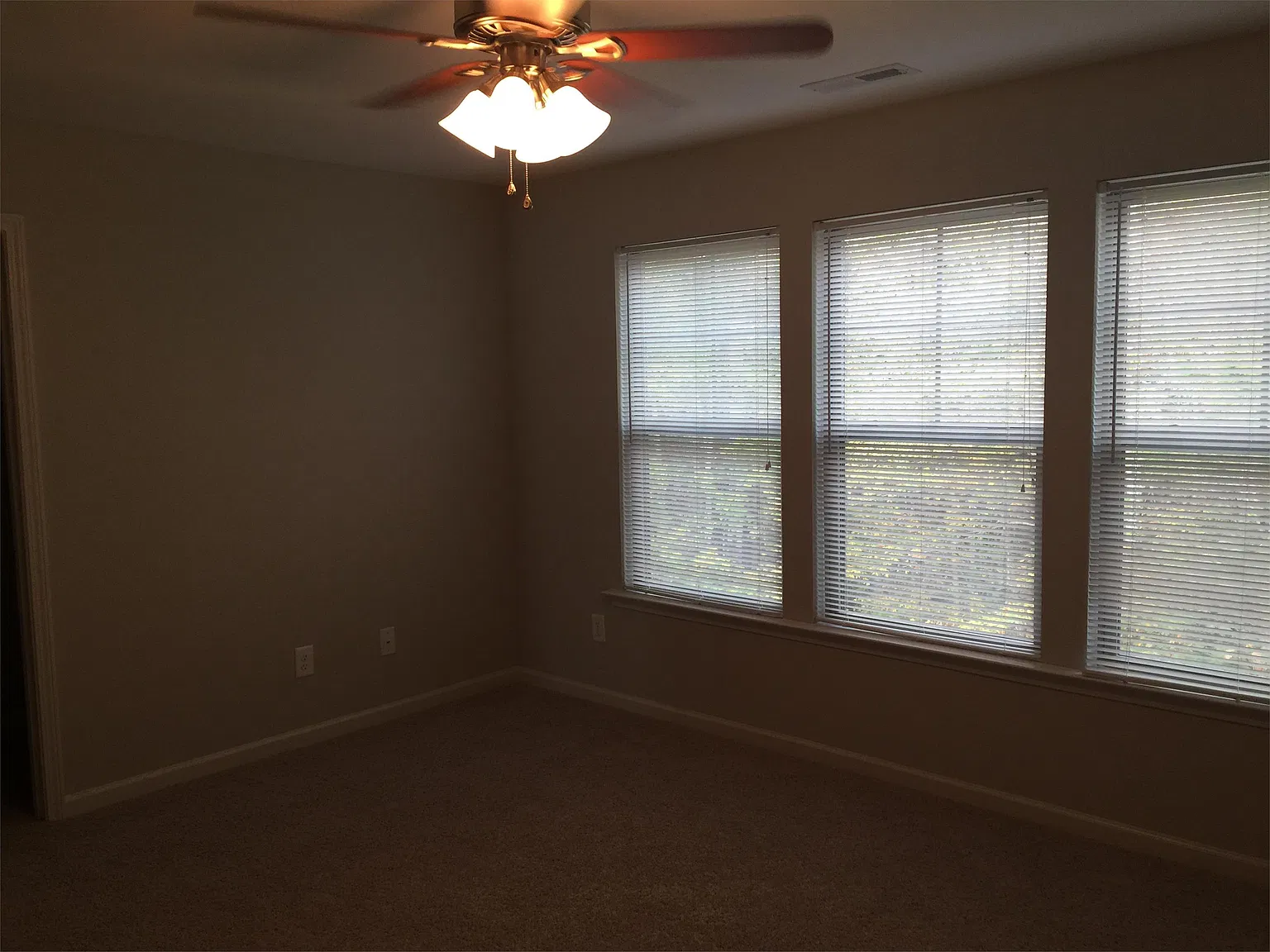 1105 Metropolitan Drive - 1 — Photo 3