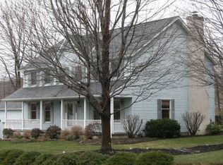 915 Manchester Rd, Fairview, PA 16415