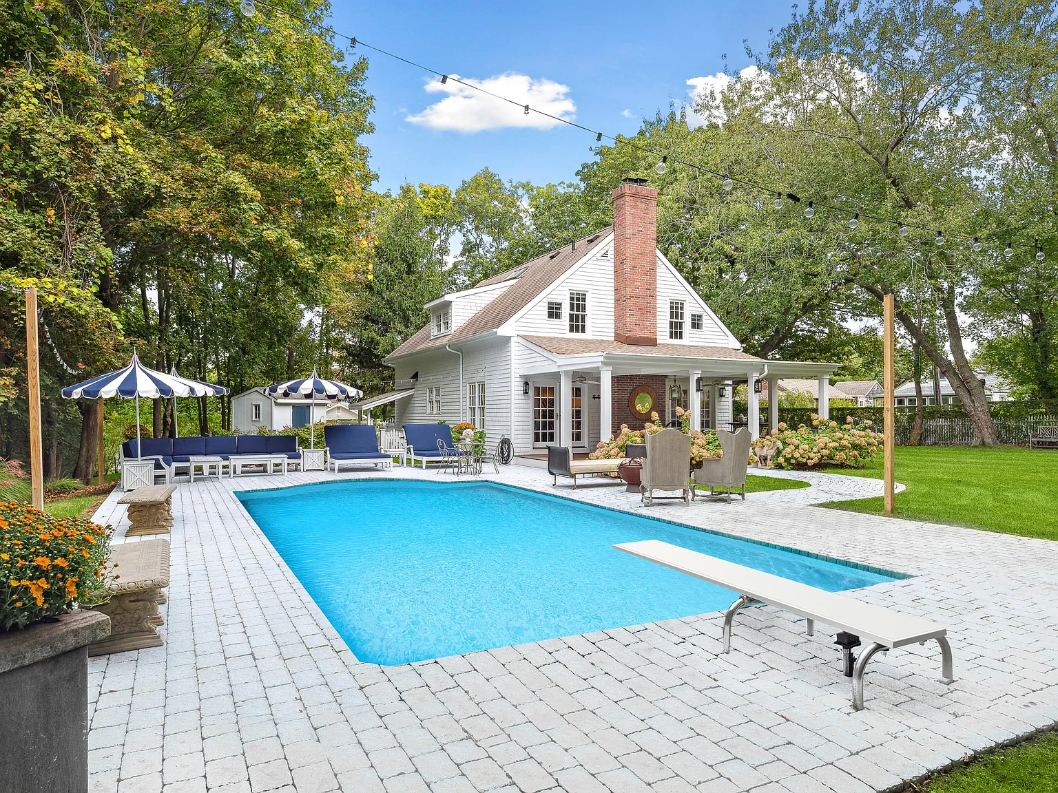Quintessential Sag Harbor Village — Photo 3