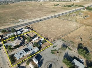 12033 Locust Ln, Apple Valley, CA 92308