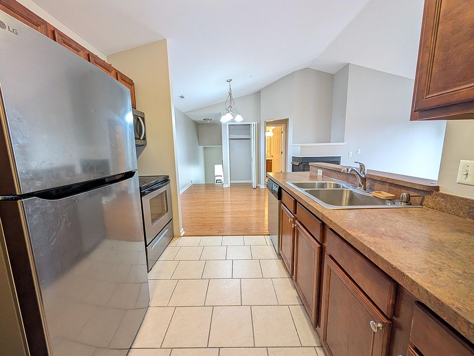 43120 Pendleton Cir, photo 10
