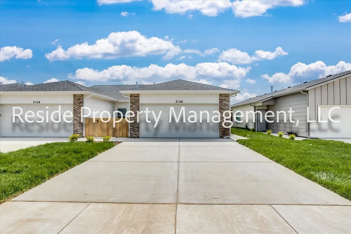 Building Photo - 2142 N Melody Ct
