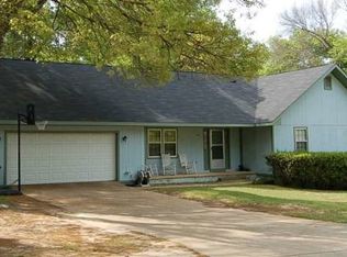 315 Woodhaven Rd, Centerville, GA 31028