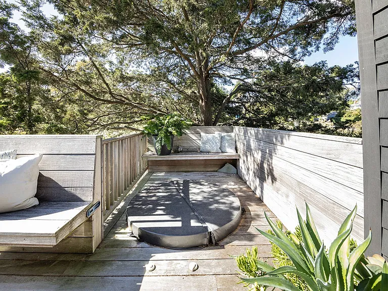 8 Chequit Ave — Photo 20