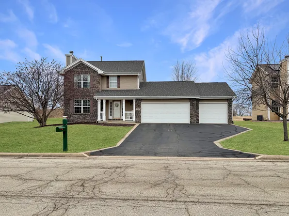 12411 Barberry Dr, Winnebago, IL 61088